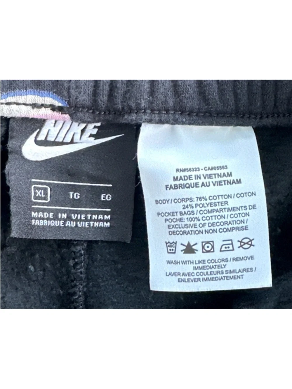 NIKE Sportswear AOP Moji Alumni Shorts Kids XL Black Emoji Air Max DJ9872-010